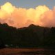 61- Les nuages s'empourprent avant la nuit 